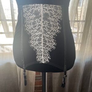 Victorias’s Secret Vintage Lace Garter